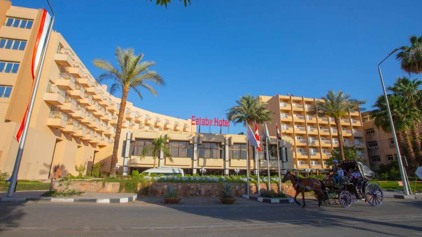 Aracan Luxor Hotel