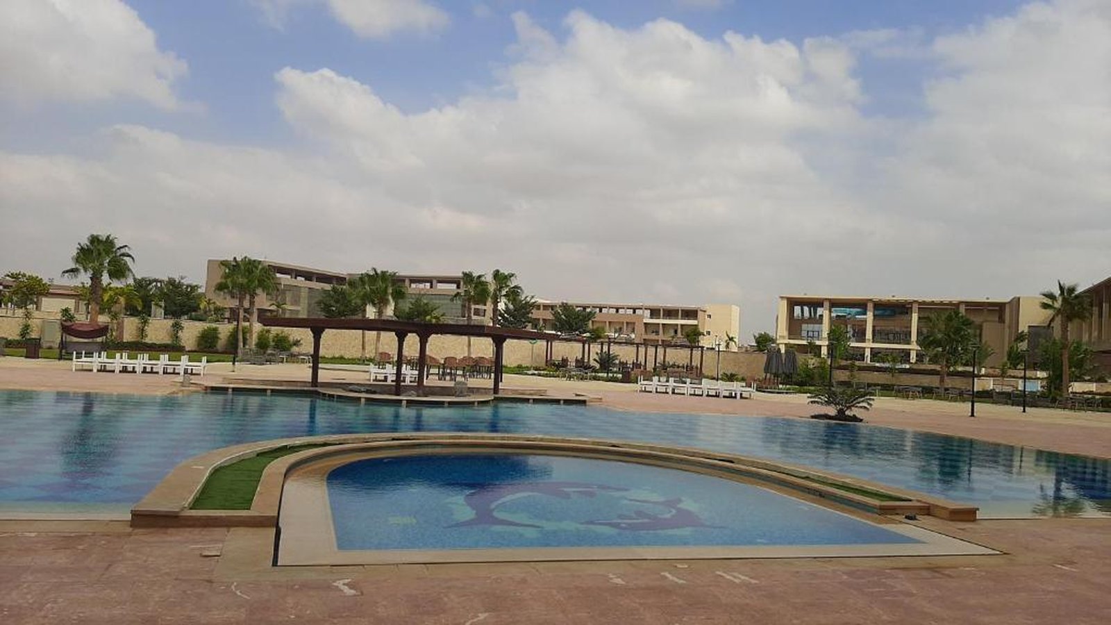 Tolip Hotel Gardens